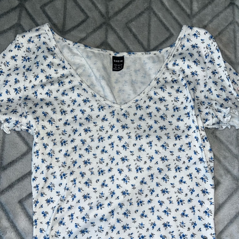 floral crop top